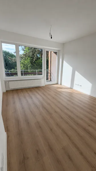 Zuhause mit 2 Zimmern in Lichterfelde - Erstbezug nach umfangreicher Modernisierung — photo 1